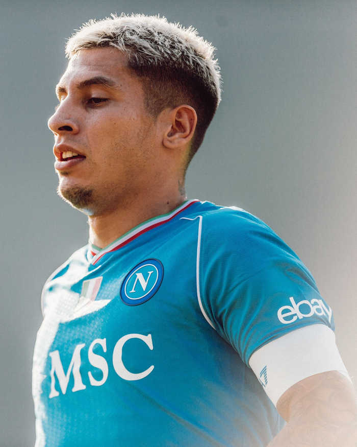 九个皇子战死派废世子